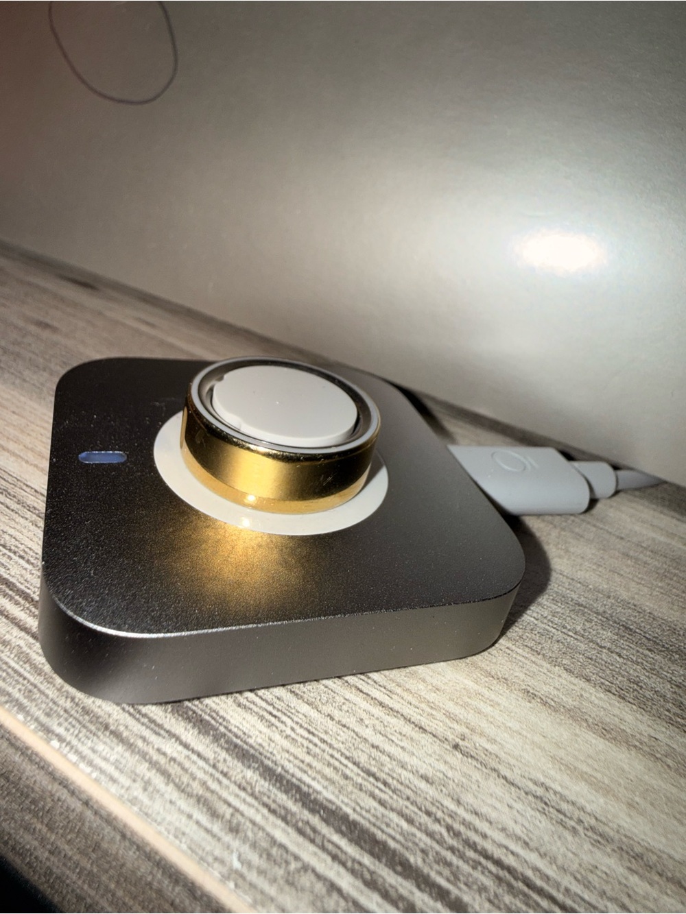 Gold Oura Ring 4 size 7 with Magnetic Charging Dock
